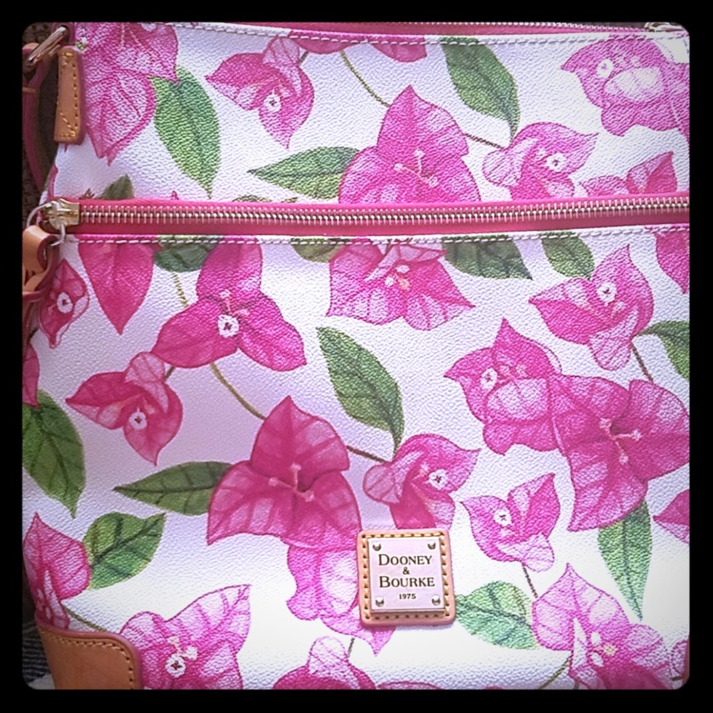 Dooney & Bourke Purse